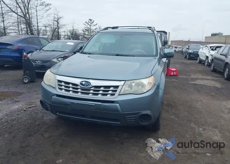 2011 Subaru Forester 2.5X Premium z USA, uszkodzony, nr VIN JF2SHBDC4BH728590